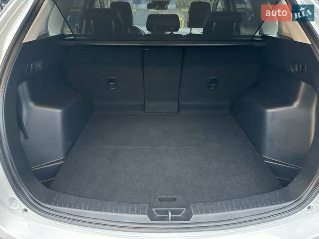 Білий Мазда СХ-5, об'ємом двигуна 2.2 л та пробігом 108 тис. км за 16350 $, фото 41 на Automoto.ua