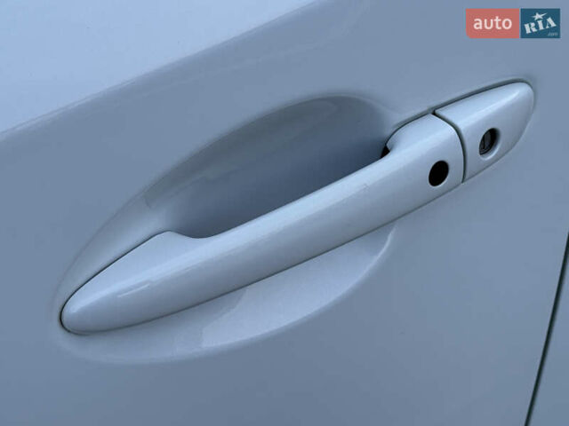 Білий Мазда СХ-5, об'ємом двигуна 2.2 л та пробігом 183 тис. км за 15999 $, фото 21 на Automoto.ua