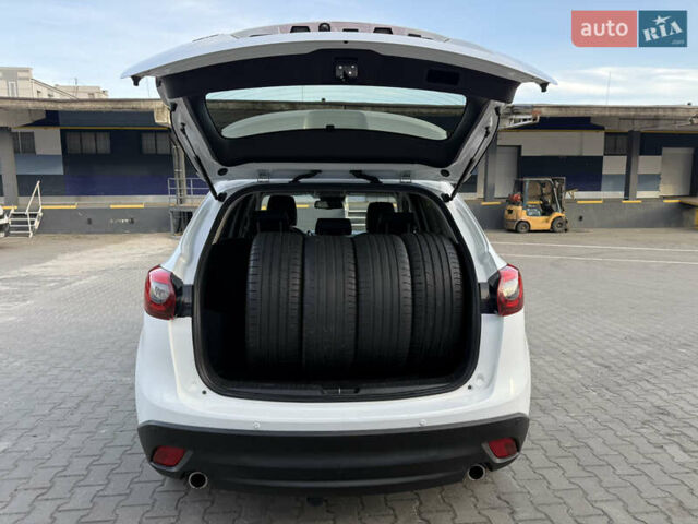 Білий Мазда СХ-5, об'ємом двигуна 2.2 л та пробігом 183 тис. км за 15999 $, фото 41 на Automoto.ua