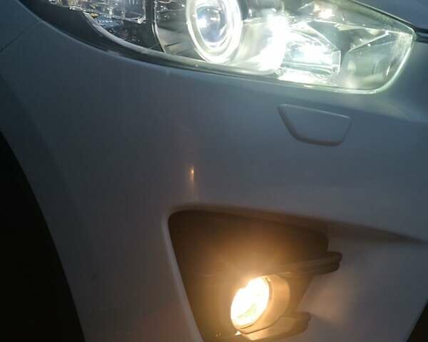 Білий Мазда СХ-5, об'ємом двигуна 2.2 л та пробігом 71 тис. км за 20000 $, фото 21 на Automoto.ua