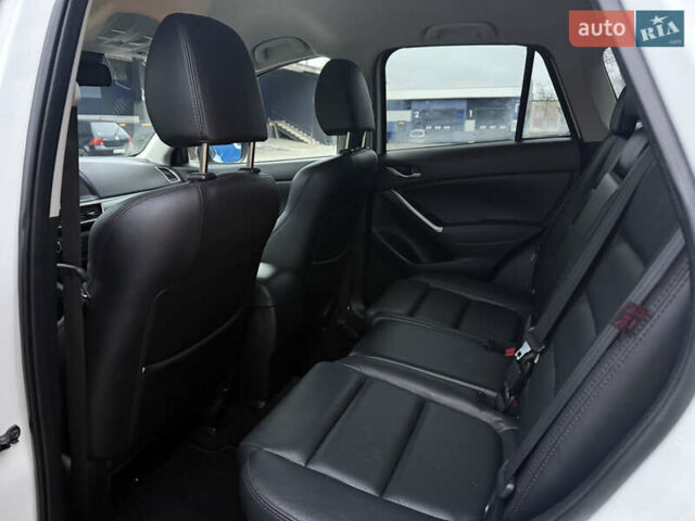 Білий Мазда СХ-5, об'ємом двигуна 2.2 л та пробігом 108 тис. км за 16350 $, фото 36 на Automoto.ua
