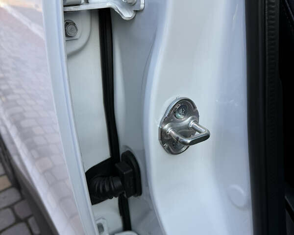 Белый Мазда СХ-5, объемом двигателя 2.2 л и пробегом 117 тыс. км за 16900 $, фото 75 на Automoto.ua