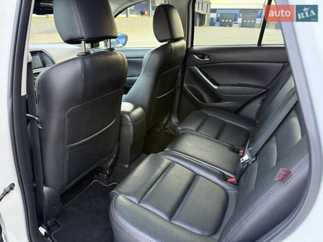 Білий Мазда СХ-5, об'ємом двигуна 2.2 л та пробігом 183 тис. км за 15999 $, фото 38 на Automoto.ua