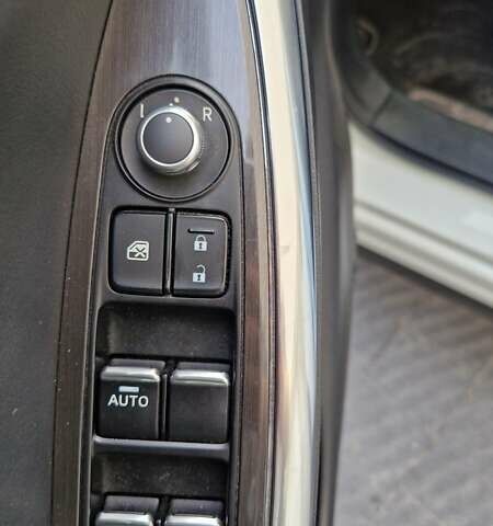 Белый Мазда СХ-5, объемом двигателя 2.49 л и пробегом 70 тыс. км за 15500 $, фото 16 на Automoto.ua