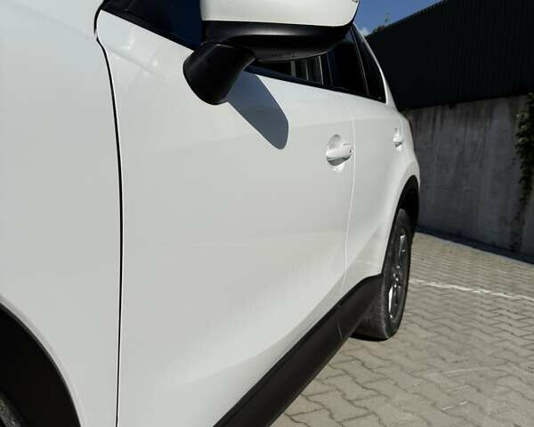 Белый Мазда СХ-5, объемом двигателя 2.19 л и пробегом 186 тыс. км за 18000 $, фото 10 на Automoto.ua