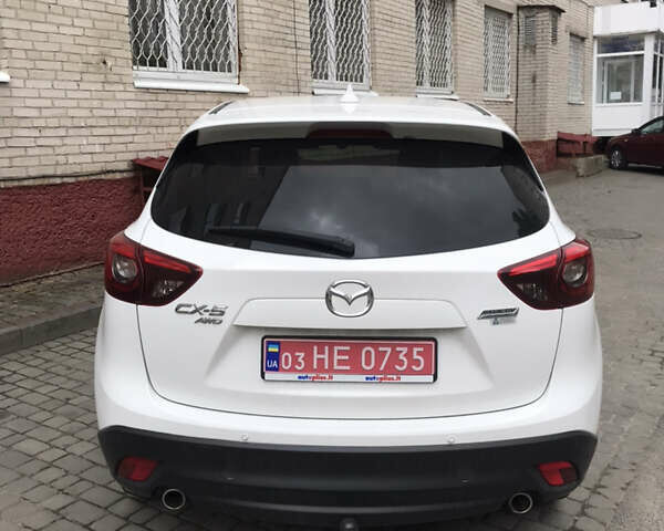 Белый Мазда СХ-5, объемом двигателя 2 л и пробегом 244 тыс. км за 15950 $, фото 2 на Automoto.ua