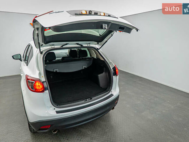 Белый Мазда СХ-5, объемом двигателя 2.5 л и пробегом 126 тыс. км за 16414 $, фото 5 на Automoto.ua