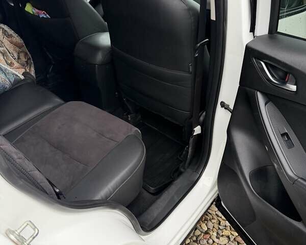 Белый Мазда СХ-5, объемом двигателя 2.49 л и пробегом 213 тыс. км за 16500 $, фото 13 на Automoto.ua