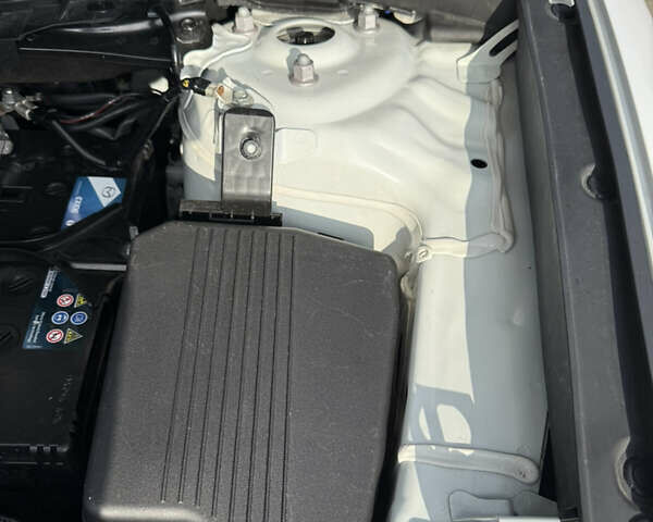 Белый Мазда СХ-5, объемом двигателя 2.2 л и пробегом 117 тыс. км за 16900 $, фото 45 на Automoto.ua