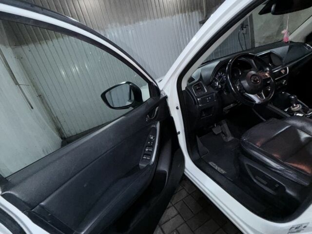 Белый Мазда СХ-5, объемом двигателя 2.5 л и пробегом 177 тыс. км за 14500 $, фото 1 на Automoto.ua