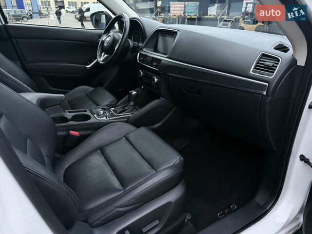 Білий Мазда СХ-5, об'ємом двигуна 2.2 л та пробігом 108 тис. км за 16350 $, фото 43 на Automoto.ua