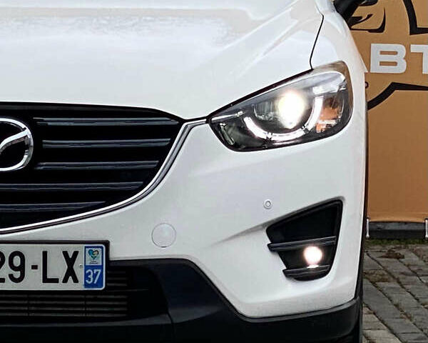 Белый Мазда СХ-5, объемом двигателя 2.2 л и пробегом 172 тыс. км за 15850 $, фото 3 на Automoto.ua
