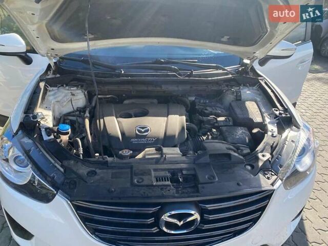 Білий Мазда СХ-5, об'ємом двигуна 2.49 л та пробігом 135 тис. км за 14000 $, фото 10 на Automoto.ua