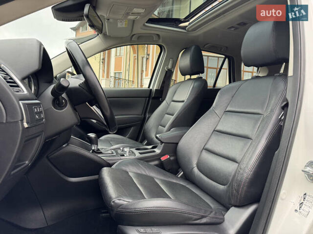 Белый Мазда СХ-5, объемом двигателя 2.2 л и пробегом 183 тыс. км за 16900 $, фото 4 на Automoto.ua