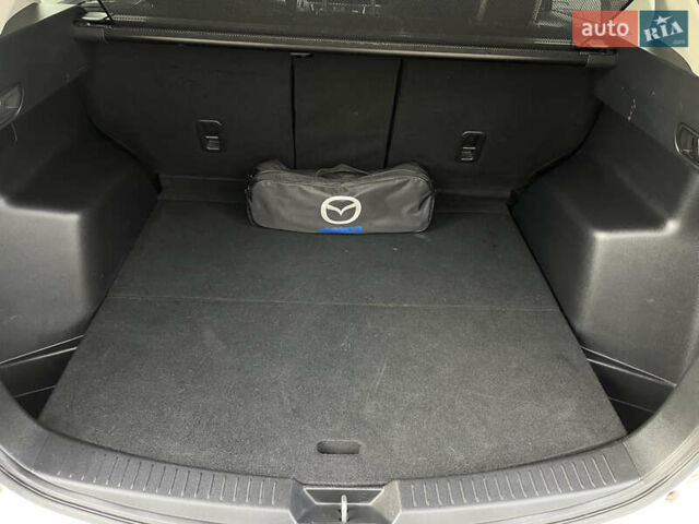 Белый Мазда СХ-5, объемом двигателя 2 л и пробегом 119 тыс. км за 16999 $, фото 24 на Automoto.ua
