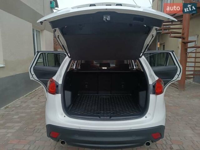 Білий Мазда СХ-5, об'ємом двигуна 2.2 л та пробігом 71 тис. км за 20000 $, фото 6 на Automoto.ua