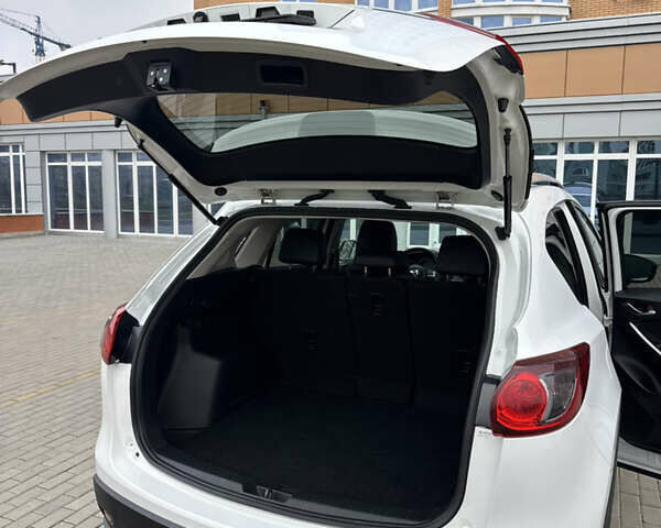 Белый Мазда СХ-5, объемом двигателя 2.5 л и пробегом 73 тыс. км за 16900 $, фото 36 на Automoto.ua