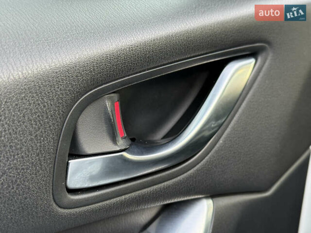 Білий Мазда СХ-5, об'ємом двигуна 2.2 л та пробігом 183 тис. км за 15999 $, фото 36 на Automoto.ua