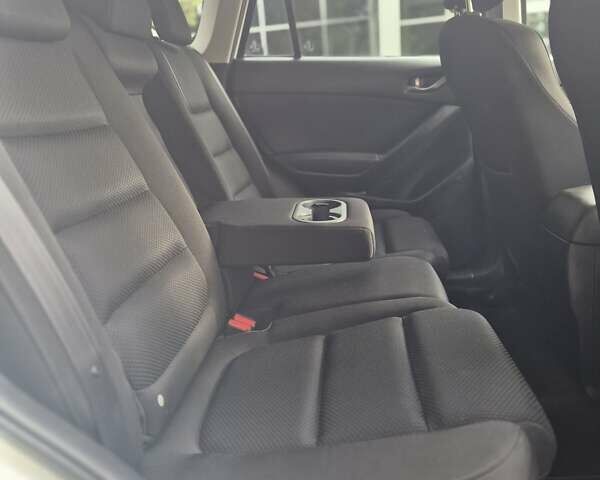 Білий Мазда СХ-5, об'ємом двигуна 2 л та пробігом 131 тис. км за 15700 $, фото 20 на Automoto.ua