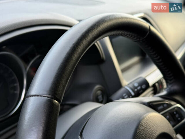 Білий Мазда СХ-5, об'ємом двигуна 2.2 л та пробігом 183 тис. км за 15999 $, фото 33 на Automoto.ua