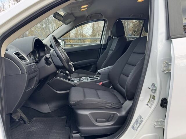 Білий Мазда СХ-5, об'ємом двигуна 2.5 л та пробігом 77 тис. км за 15000 $, фото 11 на Automoto.ua