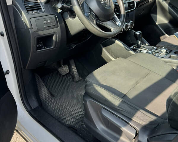 Білий Мазда СХ-5, об'ємом двигуна 2.5 л та пробігом 210 тис. км за 14300 $, фото 6 на Automoto.ua