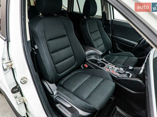 Белый Мазда СХ-5, объемом двигателя 2.5 л и пробегом 126 тыс. км за 16414 $, фото 16 на Automoto.ua