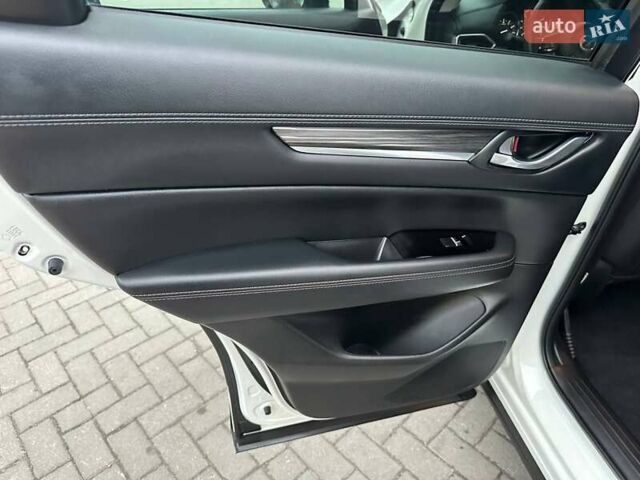 Білий Мазда СХ-5, об'ємом двигуна 2.49 л та пробігом 186 тис. км за 17999 $, фото 25 на Automoto.ua