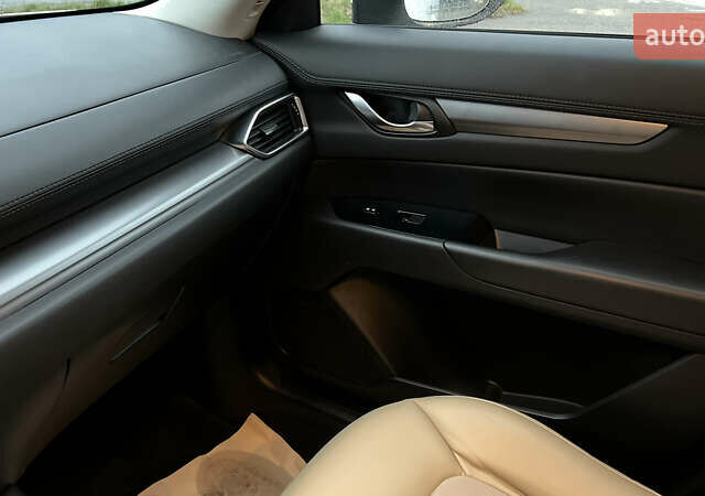 Белый Мазда СХ-5, объемом двигателя 2.5 л и пробегом 121 тыс. км за 15900 $, фото 13 на Automoto.ua