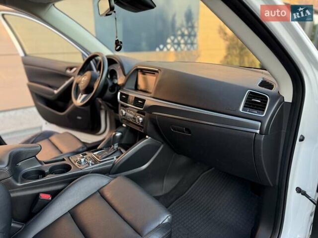 Білий Мазда СХ-5, об'ємом двигуна 2.2 л та пробігом 170 тис. км за 15900 $, фото 28 на Automoto.ua