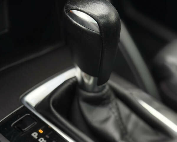 Белый Мазда СХ-5, объемом двигателя 2.2 л и пробегом 200 тыс. км за 17700 $, фото 66 на Automoto.ua