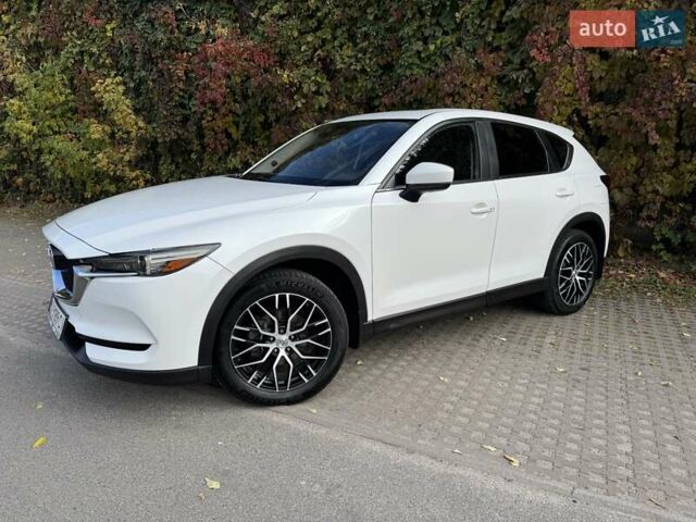 Мазда СХ-5 2017 в Киеве на Automoto.ua Белый Мазда СХ-5, объемом двигателя 2.49 л и пробегом 106 тыс. км за 22300 $, фото 1 на Automoto.ua