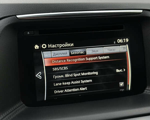 Белый Мазда СХ-5, объемом двигателя 2.2 л и пробегом 200 тыс. км за 17700 $, фото 74 на Automoto.ua