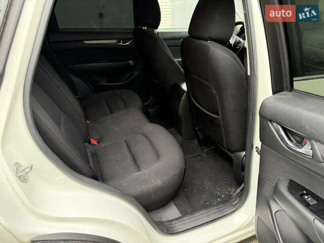 Білий Мазда СХ-5, об'ємом двигуна 2.5 л та пробігом 160 тис. км за 13400 $, фото 9 на Automoto.ua