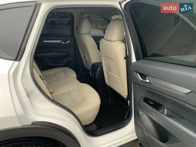 Белый Мазда СХ-5, объемом двигателя 2.5 л и пробегом 115 тыс. км за 17800 $, фото 110 на Automoto.ua