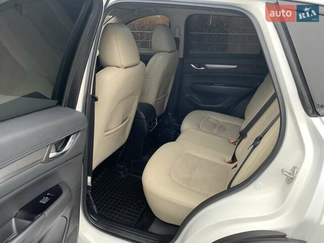 Белый Мазда СХ-5, объемом двигателя 2.5 л и пробегом 115 тыс. км за 17800 $, фото 102 на Automoto.ua