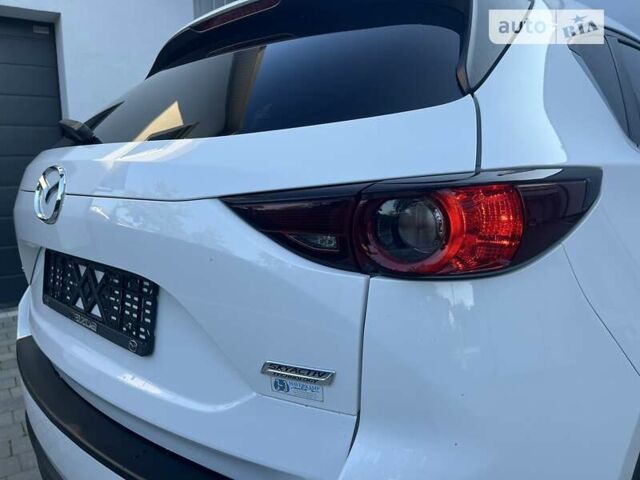 Белый Мазда СХ-5, объемом двигателя 2.2 л и пробегом 170 тыс. км за 18500 $, фото 26 на Automoto.ua