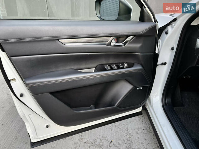 Белый Мазда СХ-5, объемом двигателя 2.49 л и пробегом 135 тыс. км за 23500 $, фото 15 на Automoto.ua