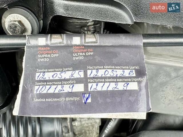 Мазда СХ-5 2017 в Киеве на Automoto.ua Белый Мазда СХ-5, объемом двигателя 2.49 л и пробегом 106 тыс. км за 22300 $, фото 47 на Automoto.ua