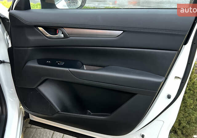 Белый Мазда СХ-5, объемом двигателя 2.5 л и пробегом 121 тыс. км за 15900 $, фото 27 на Automoto.ua