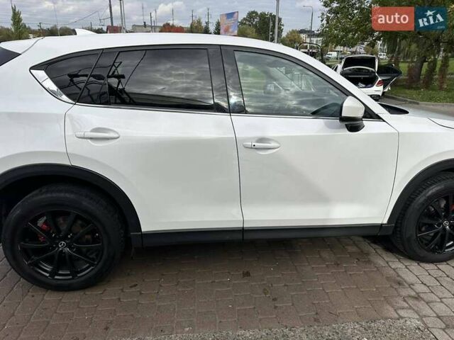 Мазда СХ-5 2017 в Львове на Automoto.ua Белый Мазда СХ-5, объемом двигателя 2.19 л и пробегом 206 тыс. км за 18999 $, фото 5 на Automoto.ua