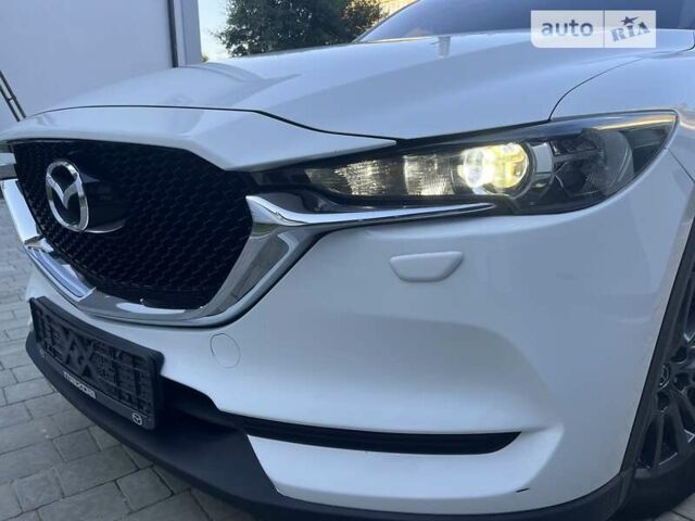 Білий Мазда СХ-5, об'ємом двигуна 2.2 л та пробігом 260 тис. км за 18500 $, фото 1 на Automoto.ua