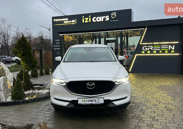 Белый Мазда СХ-5, объемом двигателя 2.5 л и пробегом 121 тыс. км за 15900 $, фото 1 на Automoto.ua