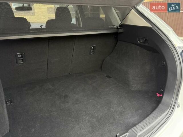 Білий Мазда СХ-5, об'ємом двигуна 2.2 л та пробігом 62 тис. км за 22700 $, фото 22 на Automoto.ua