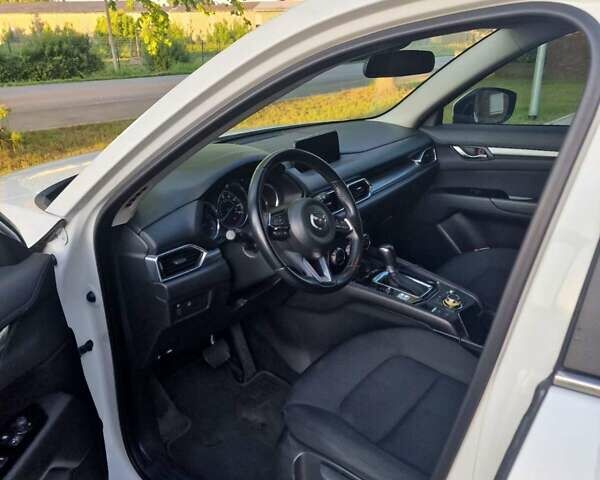 Белый Мазда СХ-5, объемом двигателя 2.5 л и пробегом 107 тыс. км за 15353 $, фото 13 на Automoto.ua