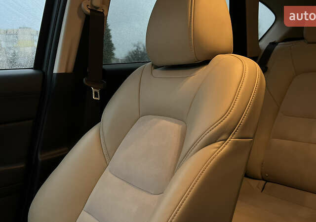 Белый Мазда СХ-5, объемом двигателя 2.5 л и пробегом 121 тыс. км за 15900 $, фото 16 на Automoto.ua