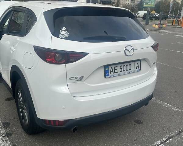 Белый Мазда СХ-5, объемом двигателя 2.5 л и пробегом 198 тыс. км за 19000 $, фото 1 на Automoto.ua