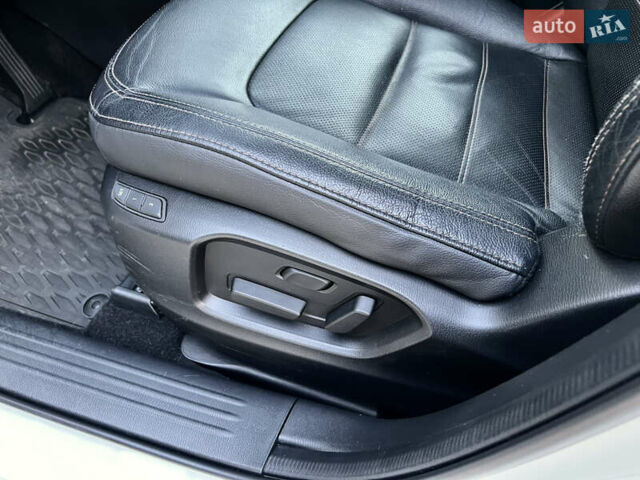 Белый Мазда СХ-5, объемом двигателя 2.49 л и пробегом 135 тыс. км за 23500 $, фото 19 на Automoto.ua