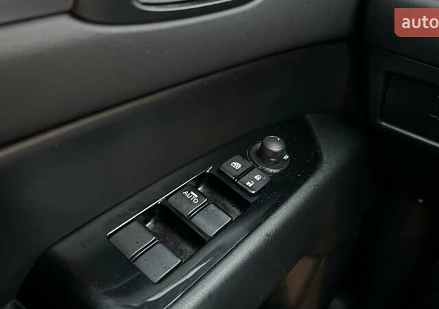 Белый Мазда СХ-5, объемом двигателя 2.5 л и пробегом 121 тыс. км за 15900 $, фото 14 на Automoto.ua