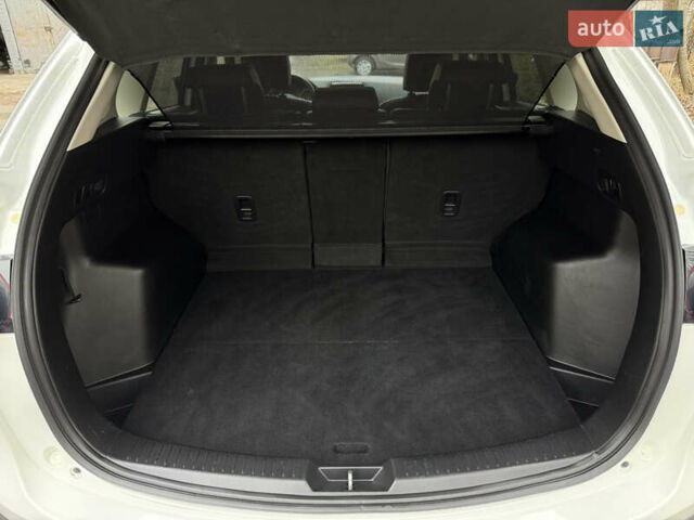 Белый Мазда СХ-5, объемом двигателя 2.2 л и пробегом 200 тыс. км за 17700 $, фото 94 на Automoto.ua